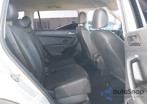 2018 Volkswagen Tiguan 2.0T Se/2.0T Sel z USA, uszkodzony, nr VIN 3VV2B7AX4JM219843